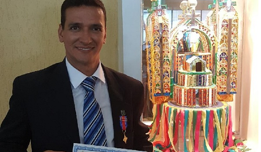Delegado é homenageado no aniversário da Polícia Militar