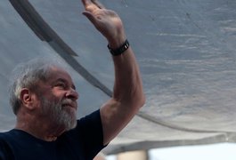 TRF4 nega pedido de Lula para incluir mensagens em processo do sítio