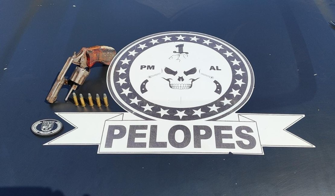 Idoso é preso ao ser flagrado com arma em Arapiraca