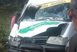 Colisão entre van e homem a cavalo termina com vítima fatal no Sertão
