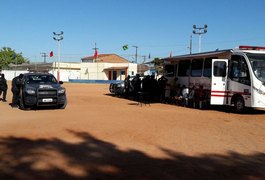 Operação policial contra o tráfico de drogas ocupa bairro de Maceió
