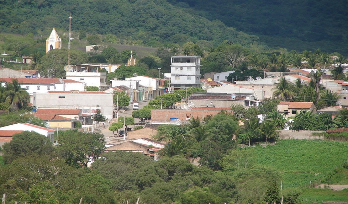 Filha ameaça mãe e diz: 'Eu vou beber seu sangue'