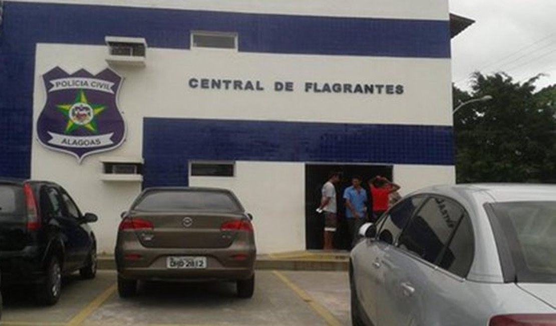Com sinais de embriaguez, homem tenta escapar da PM  e acaba provocando acidente
