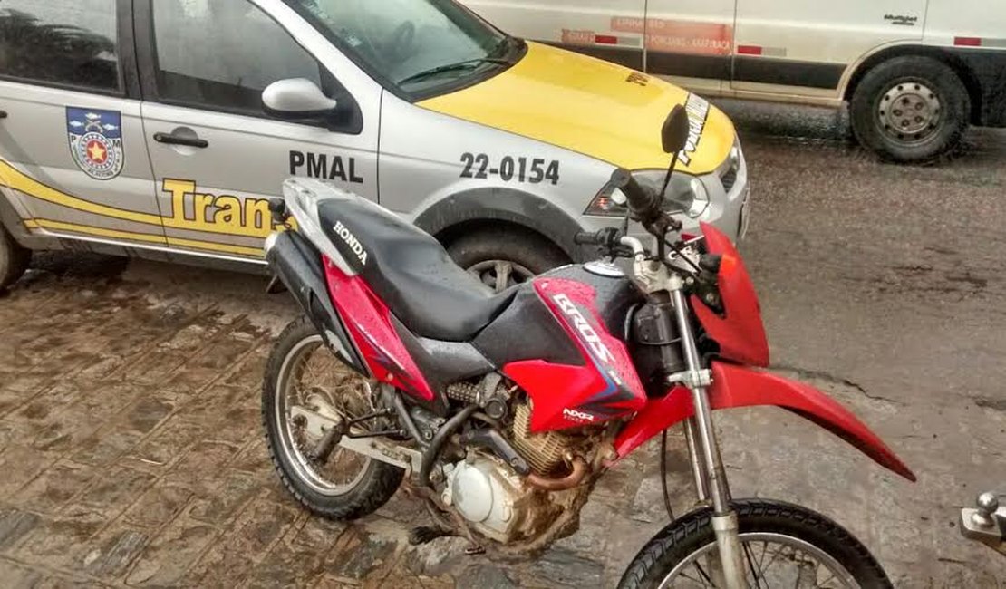 PM encontra motocicleta roubada em Arapiraca