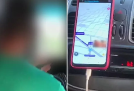 Motorista de aplicativo é flagrado assistindo filme pornô e revolta passageira