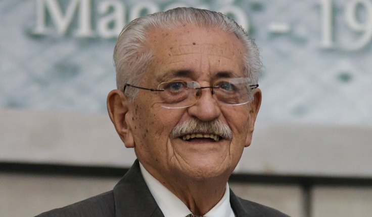 Assembleia aprova homenagem a Thales de Menezes, servidor que dedicou 65 anos ao Legislativo
