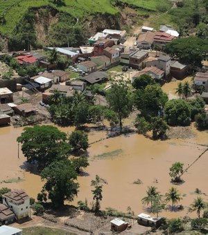 220 mil pessoas já foram afetadas pelas fortes chuvas na Bahia