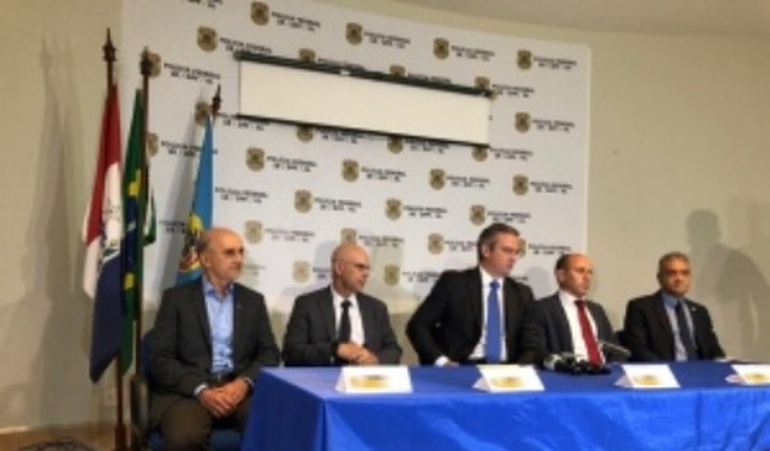 PF prende três por fraude em locação de carros e fornecimento de combustível para prefeituras