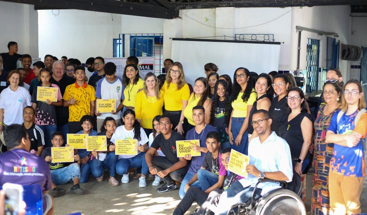 Educação de Maceió e Esmal realizam palestra em escola sobre o Setembro Amarelo