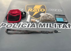 Raio Comando prende suspeito baleado com drogas após perseguição na orla lagunar