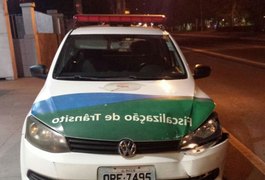 Viatura da SMTT colide com veículo na avenida Fernandes Lima, em Maceió