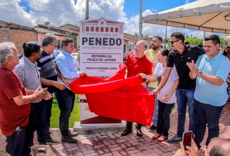 Ronaldo Lopes inaugura Praça do Jatobá e anuncia mais investimentos para a comunidade