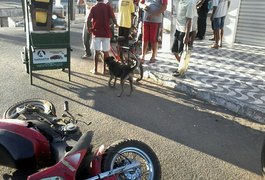 Condutor de ciclomotor fica gravemente ferido em acidente no Centro de Arapiraca