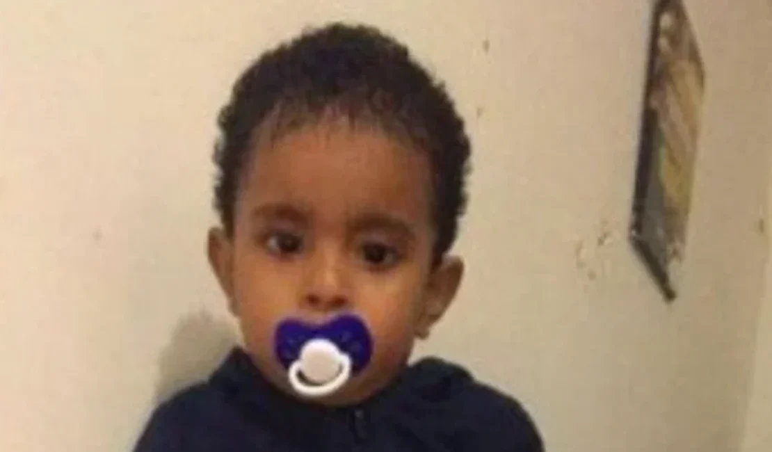 Mãe e padrasto vão a júri popular pela morte de menino de dois anos em Maceió