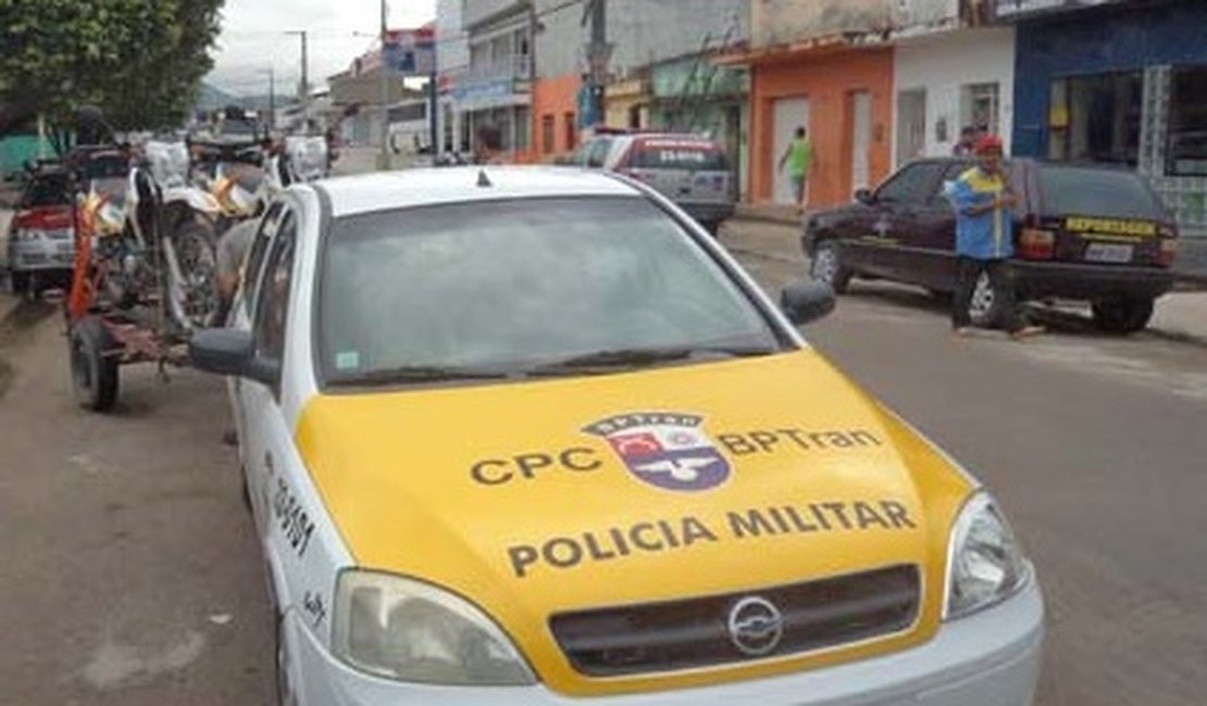 Homem é preso após oferecer propina a militares em Maceió