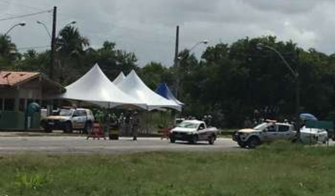 Operação flagra 132 veículos com irregularidades de trânsito na AL-101 Sul, em Marechal Deodoro