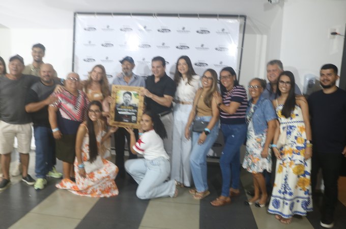 26ª edição do Raízes de Arapiraca emociona homenageados e familiares neste Dia dos Pais, no Cinesystem; Assista