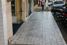 Populares detêm bandidos após roubo a joalheria em Arapiraca