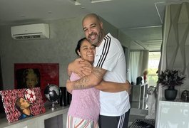 Mãe de Adriano Imperador cai em golpe de número falso