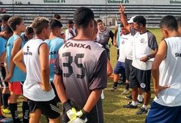 Equipe do futebol feminino encerra seletiva para os times de base do ASA