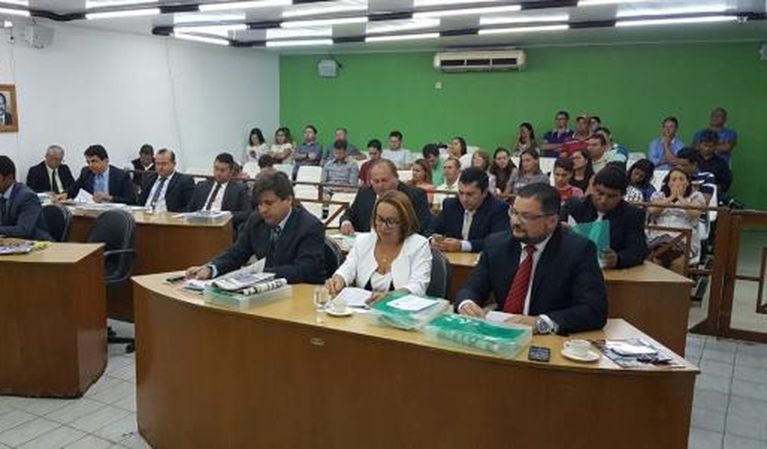 Vereadores decidem antecipar eleição da Mesa Diretora em Arapiraca