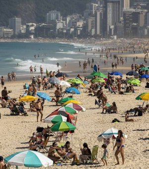 Assaltante é morto com tiro após tentar roubar banhista nas areias da Praia de Ipanema