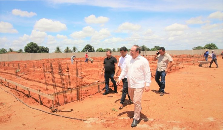 Prefeito Luciano Barbosa constrói Escola de Tempo Integral na Vila Capim, em Arapiraca