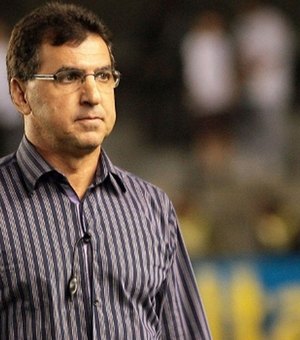 Aliança anuncia a contratação do técnico Estevam Soares