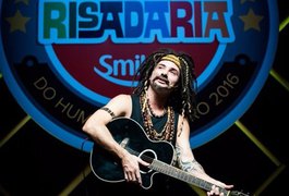 Sucesso na internet, Marco Luque ganha prêmio e dedica a 'serumaninhos'
