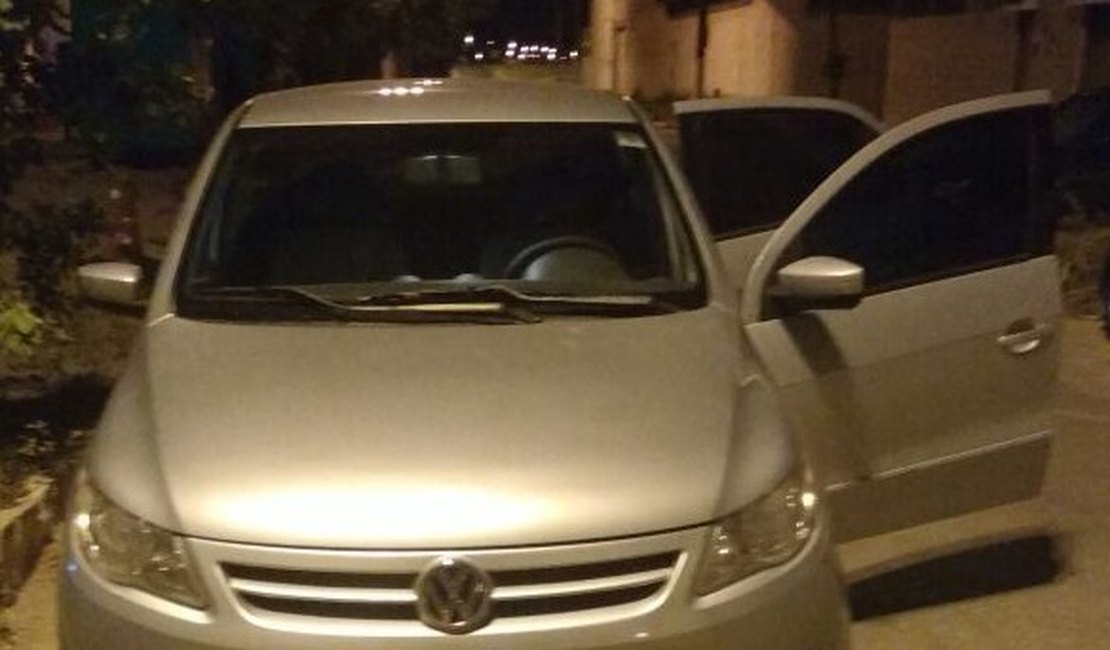 Quatro são detidos com celulares, notebook e carro roubados, em São Miguel dos Campos
