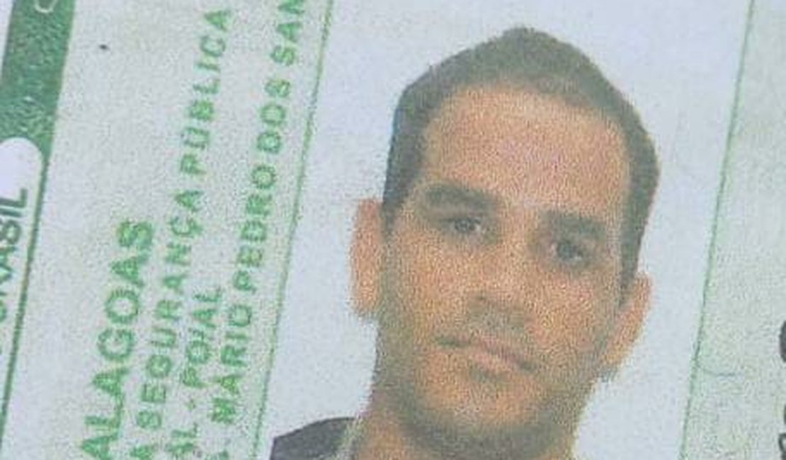 Motociclista bate em carreta de cana-de-açúcar e morre no interior de Alagoas