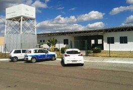 Dupla armada rende vigilante, invade UPA e faz arrastão em Delmiro Gouveia