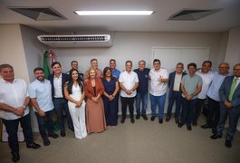 Renan Filho celebra investimentos do PAC Saúde e ampliação da rede básica em Alagoas