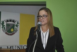 Aurélia Fernandes deixa Secretaria de Saúde para retornar à Câmara de Vereadores