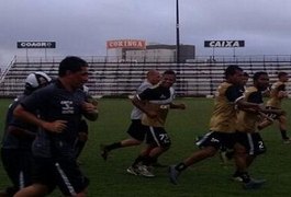 Elenco alvinegro se reapresenta com treino leve no Fumeirão