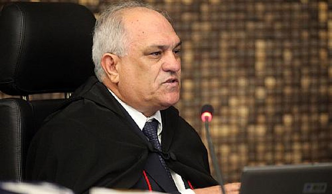 Estado garante R$ 50 milhões para investimentos e biblioteca em presídios