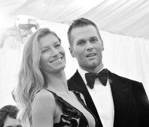 Após rumores de crise no casamento, Gisele Bündchen curte foto de Tom Brady