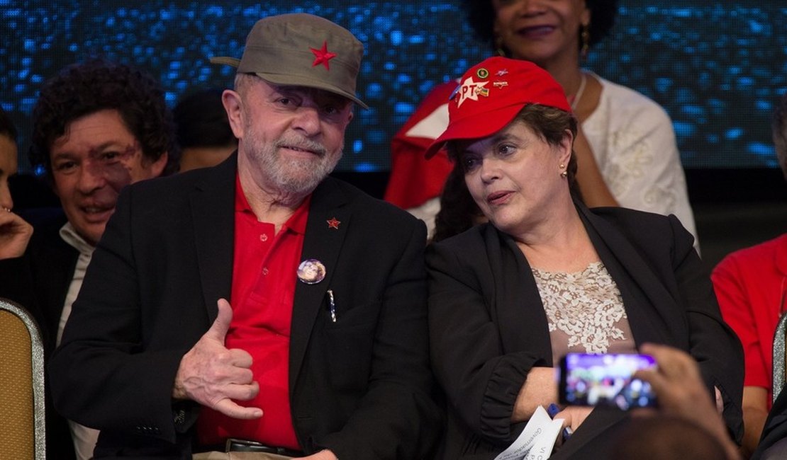 Lula diz que já provou inocência e pede fim da 'palhaçada'