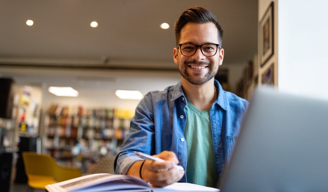 Curso de orientação vocacional para pré-vestibulandos é oferecido gratuitamente por ONG