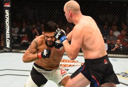 Antônio Pezão é nocauteado em apenas 16s no UFC Holanda