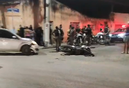 Motorista entra na contramão e atinge policial do 3° BPM que estava em motocicleta, em Arapiraca