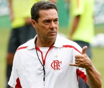 Luxemburgo chega ao Flamengo e cobra 'sacrifício' dos jogadores