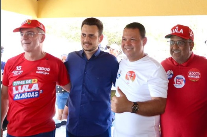 Escanteado? Ronaldo Medeiros posa ao lado de Nivaldo Albuquerque, candidato que tentou tirar mandato de Paulão