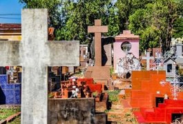 Túmulo é aberto e corpo da mãe de ex-prefeito é encontrado sem roupas