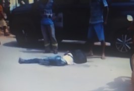 Ônibus escolar onde estudante andava estava lotado e com trava de segurança quebrada, diz delegado