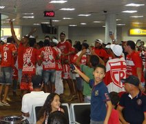 Sem Júlio César, Mazola Jr. relaciona 20 jogadores para jogo com o Braga