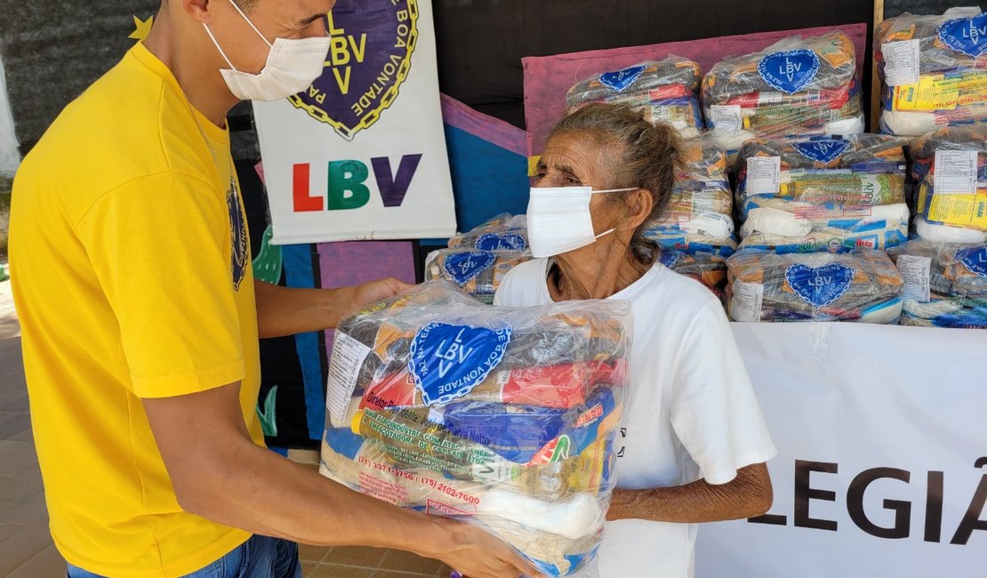 LBV e Arapiraquenses realizam doações de alimentos para famílias do Agreste alagoano