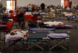 Incêndios florestais forçam saída de 330 mil pessoas na França e Espanha
