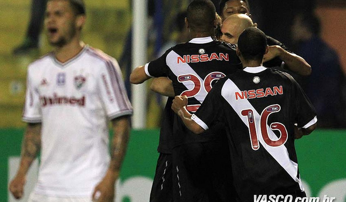 Em clássico muito disputado, Vasco joga bem e vence por 1 a 0