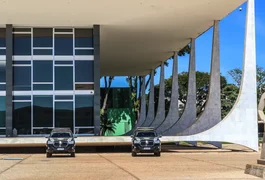 Moraes vota para tornar Eduardo Bolsonaro réu por tentar coagir STF